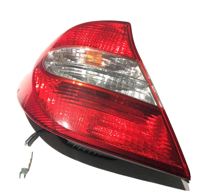 Tail Light for 2002-2004 Toyota Camry Driver Side