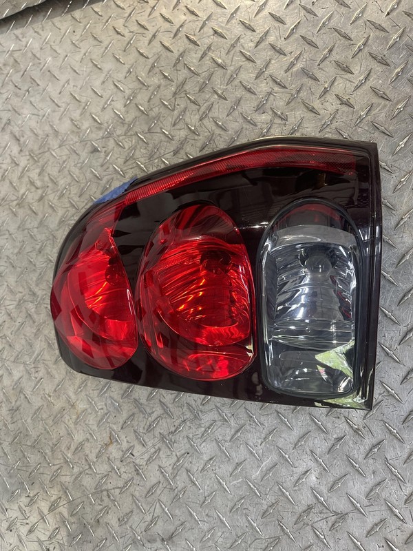2002-2006 Chevrolet Trailblazer Rear Passenger Right Tail Light Aftermarket