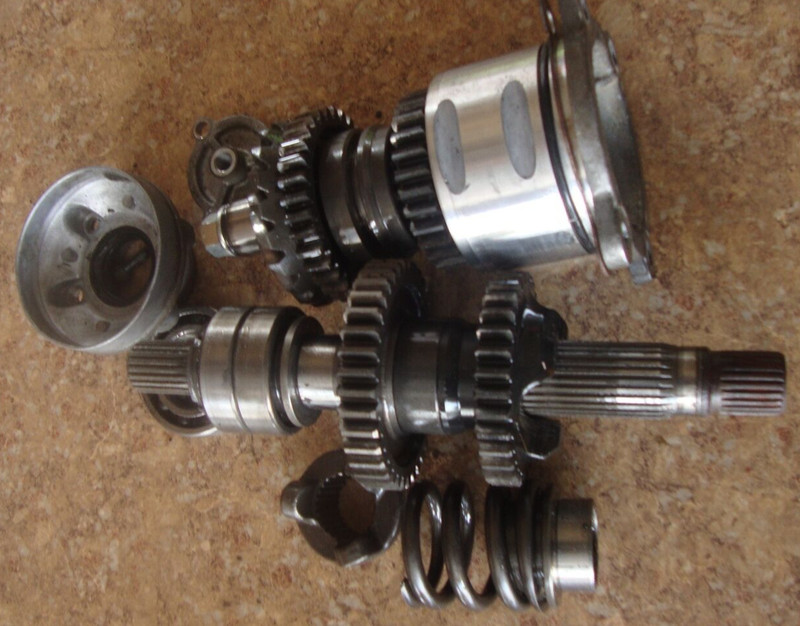 1990 Kawasaki KLF300 KLF 300 Bayou ATV Engine Transfer Gears Bevel Trani Case N4