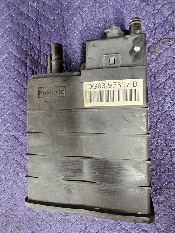 13-14 Ford Escape Fuel Vapor Evaporator Emission EVAP CanisterOEM