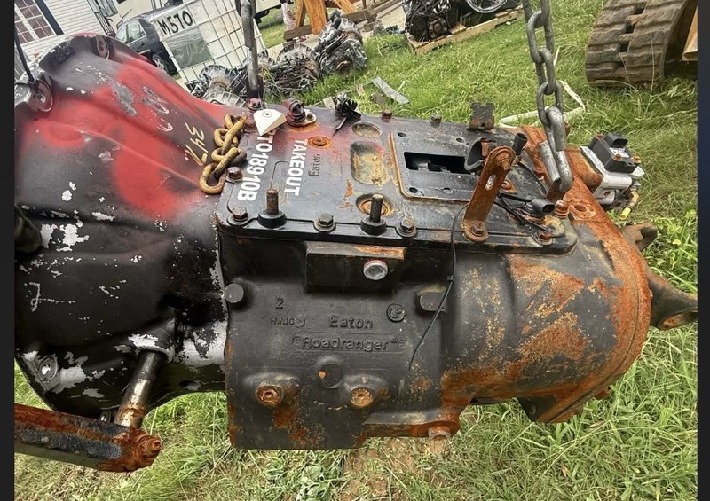 EATON FULLER AUTOMATIC TRANSMISSION MODEL RT018910B