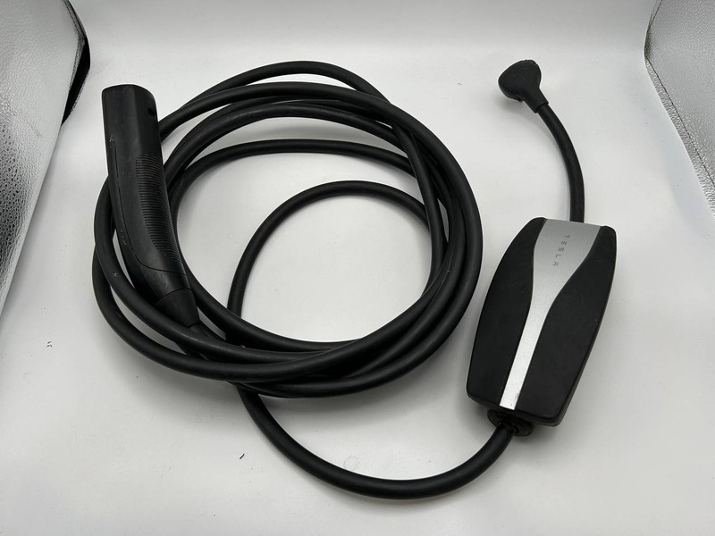 ✅ Tesla Model 3 S X Generation 2 Charging Cable Mobile 1101789-00-M