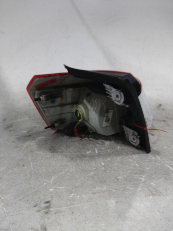 2013 GMC Terrain Right Tail Light Assembly OEM 540195 - Used, 124K Miles