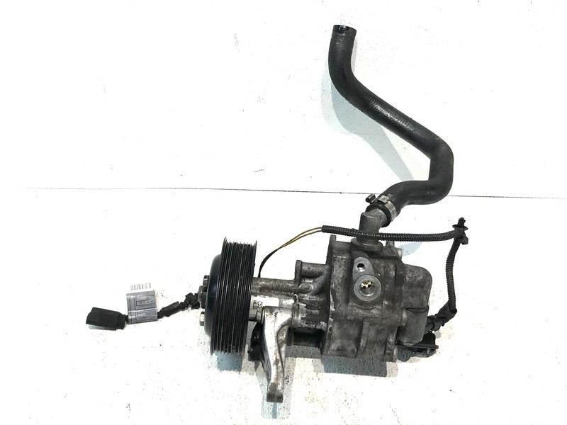 2011 BMW 740i Hydraulic Power Steering Pump W/ Pulley OEM