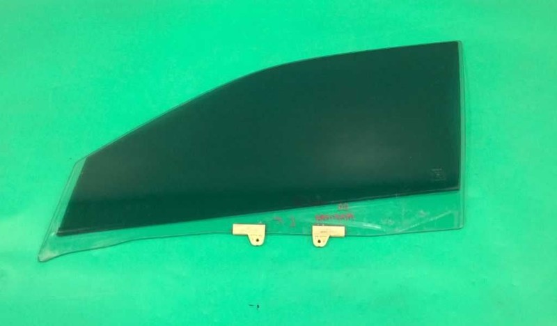 00 01 MAXIMA DRIVER LEFT FRONT WINDOW DOOR GLASS OEM 3672-32