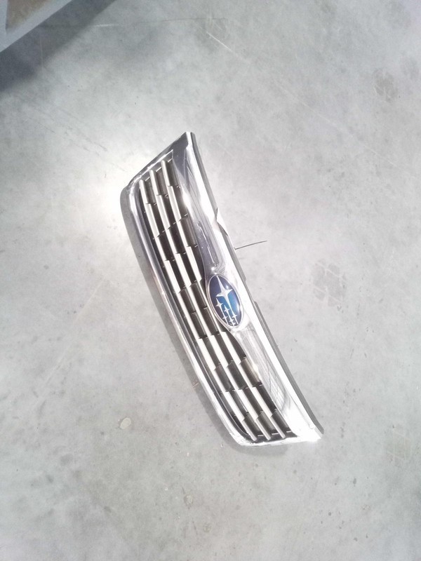 Used Front Grille fits: 2010 Subaru Forester Front Grade A