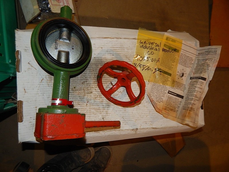 Universal Industrial Products 40-55-01-A 4/55/ANI3/5 Valve w/ Handle