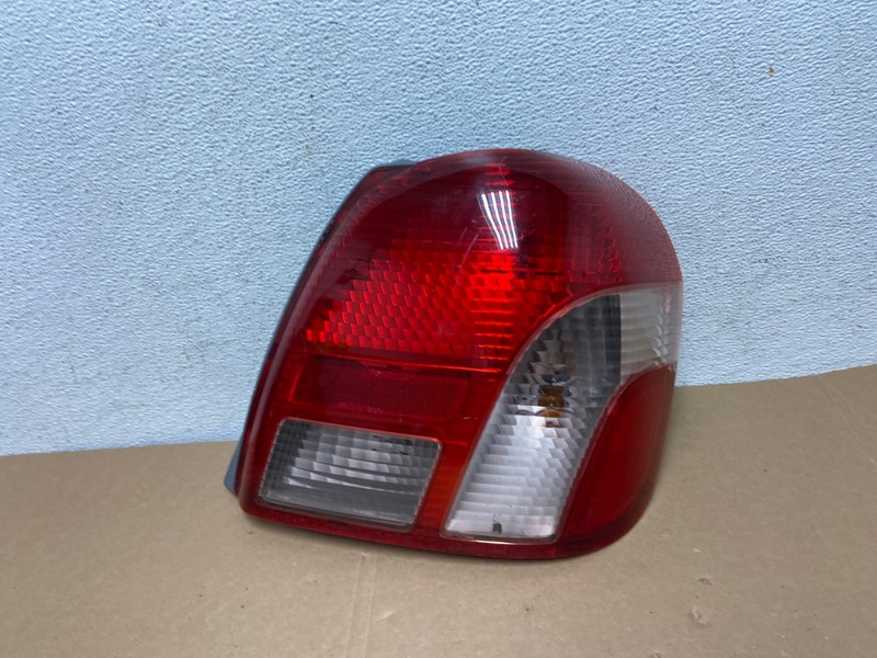 2000 to 2002 Toyota Echo Right Passenger RH Side Tail Light AD7845 LK