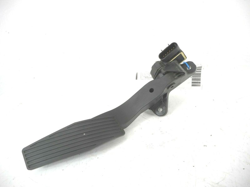 Chevrolet Malibu Gas Throttle Pedal OEM 2009
