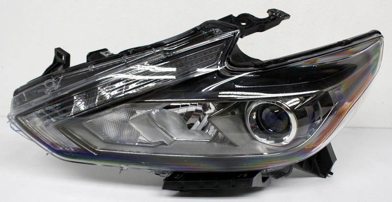 OEM Left Driver Side LED Headlamp For Nissan Altima Sedan 26060-9HS3B