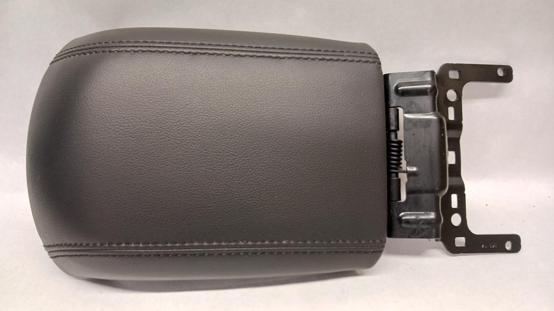 13-'16 FORD ESCAPE console lid armrest black OEM Grade A!