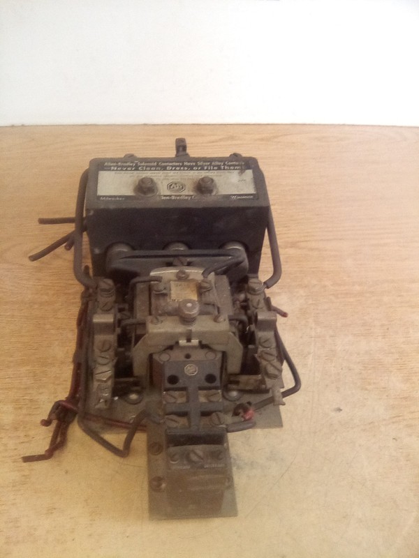 Allen Bradley Motor Starter W/2A11 Coil (2) 815 B2 Relays & Timing Relay "READ"