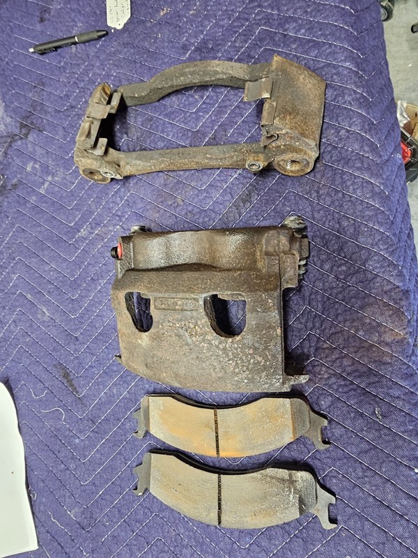 Driver Left Caliper Front Fits 99-07 FORD E350 VAN