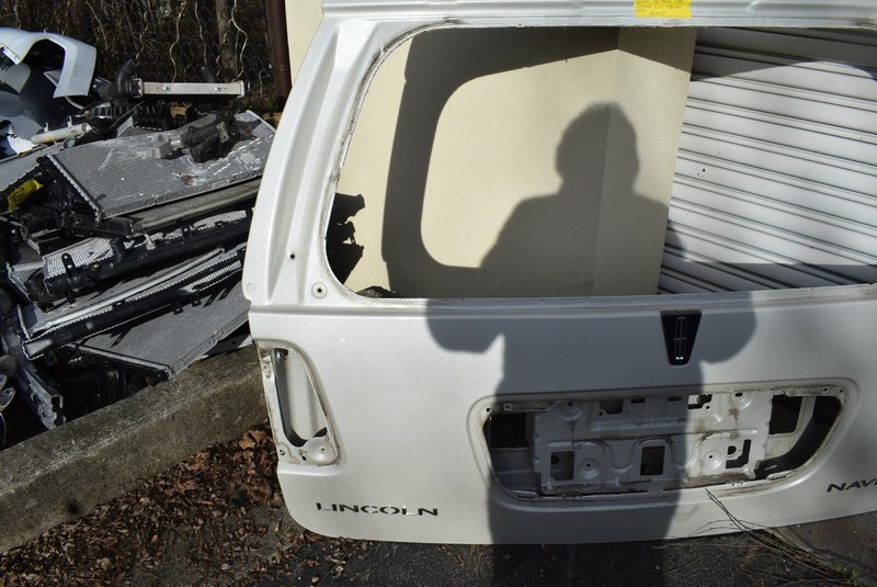 LINCOLN NAVIGATOR REAR TRUNK LID FACTORY OEM