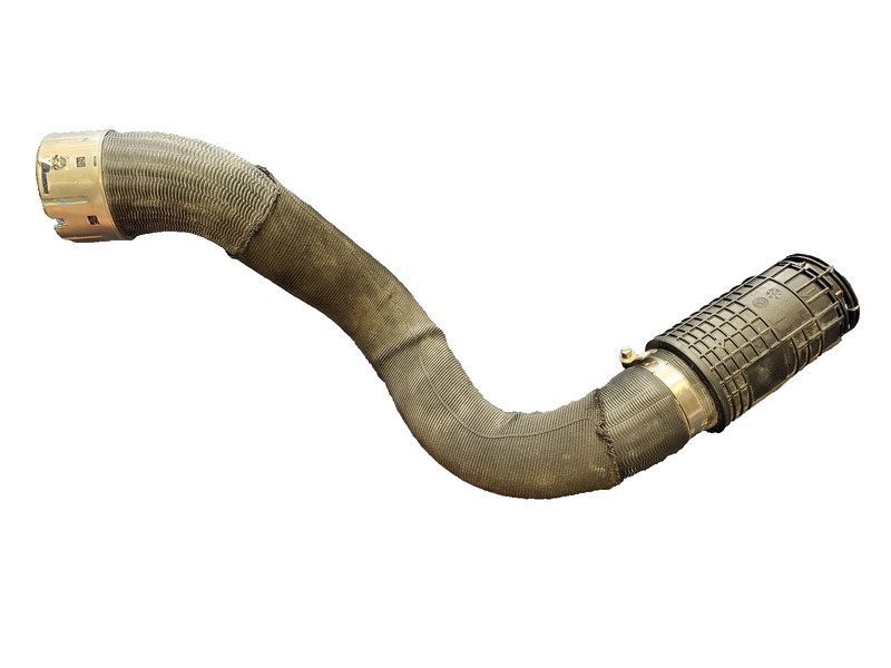 Used Oem CADILLAC Intercooler Inlet Air Hose 84009656 for 2020-2023 CT5 2.0L RWD