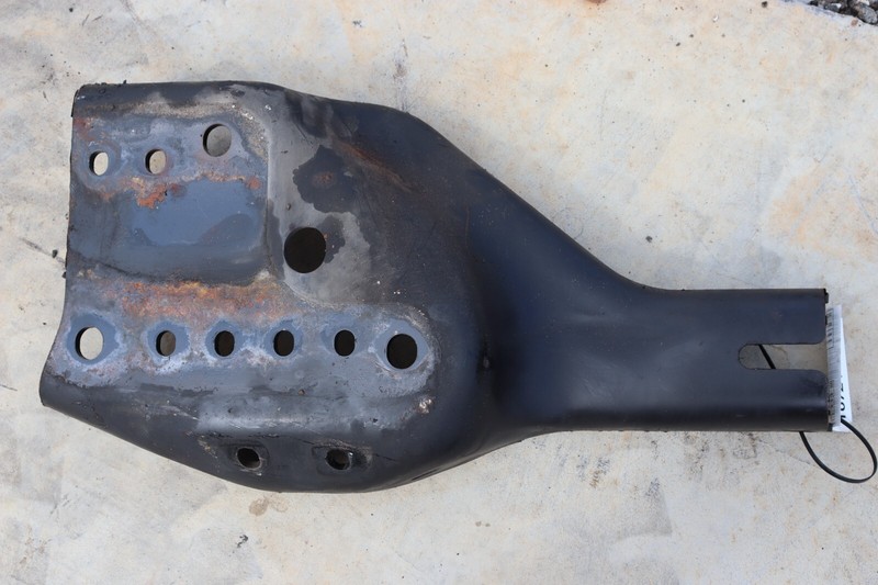 17-24 FREIGHTLINER CASCADIA 126 LEFT DRIVER FRAME HORN SUPPORT A1527811000 OEM