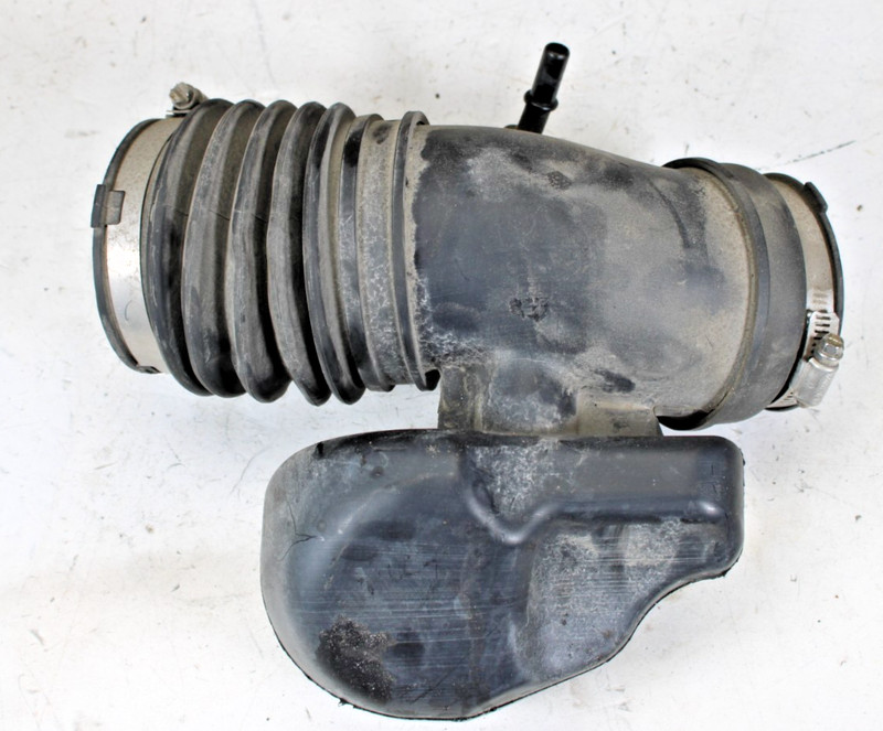 2012-2017 CHEVROLET TRAVERSE Air Cleaner Tube Hose 20871478 OEM