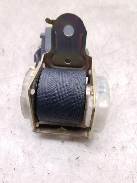 2000 TOYOTA AVALON XLE PASSENGER SIDE REAR SEAT BELT ASSEMBLY