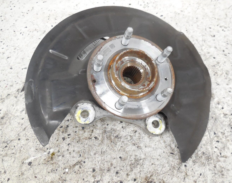 2017-2019 Buick LaCrosse Front Spindle Knuckle Hub Driver Left LH OEM Opt GNA