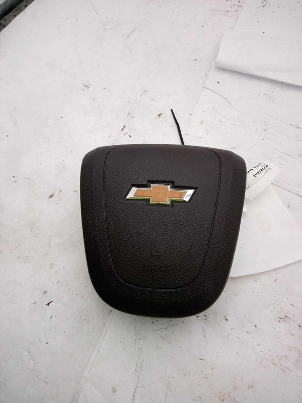 2015 Chevrolet Malibu Steering Wheel Air Bag Maroon 123K Miles Used Part