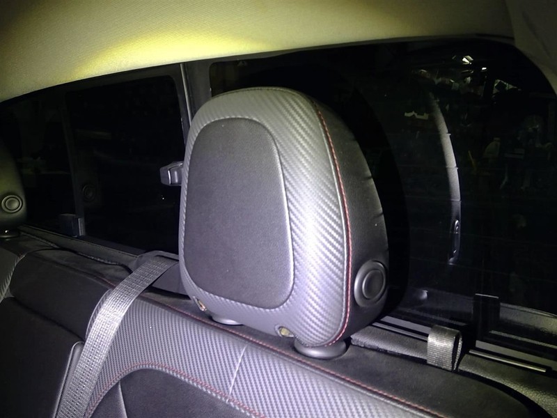 CANYON Crew Cab 2 Rear Headrests 1780357