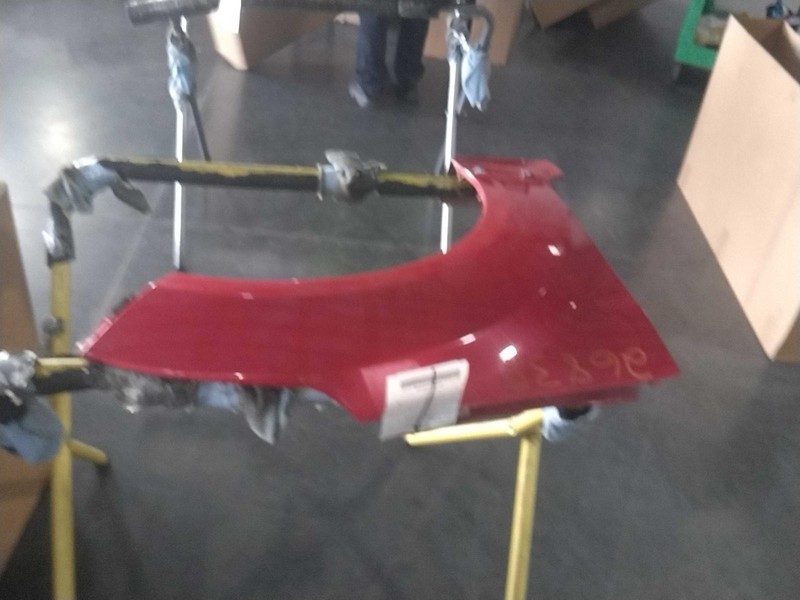 2015 Hyundai Veloster Right Fender Red 552002 Used OEM 3DR CPE 101k Miles