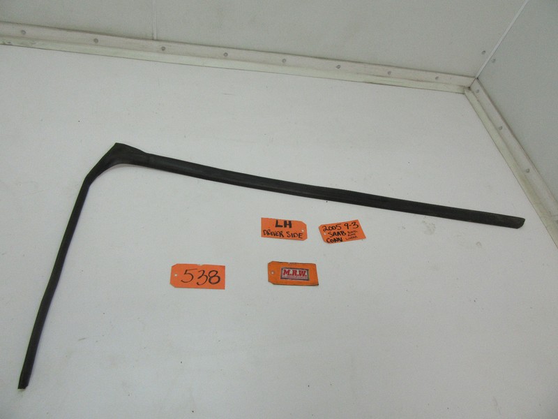 04-11 SAAB 9-3 CONVERTIBLE LEFT DOOR GLASS WINDOW RUBBER SEAL 12830419 L PANEL