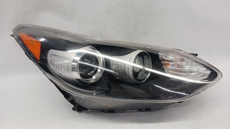 17-'22 KIA SPORTAGE Right passenger headlight AWD halogen OEM Grade B