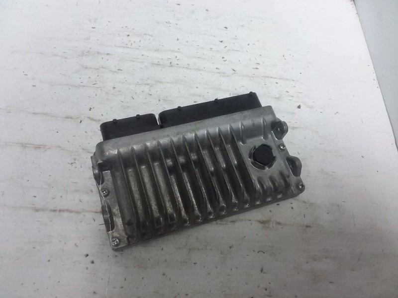 Engine ECM Electronic Control Module Left Hand Dash Fits 16-18 AVALON 1515208