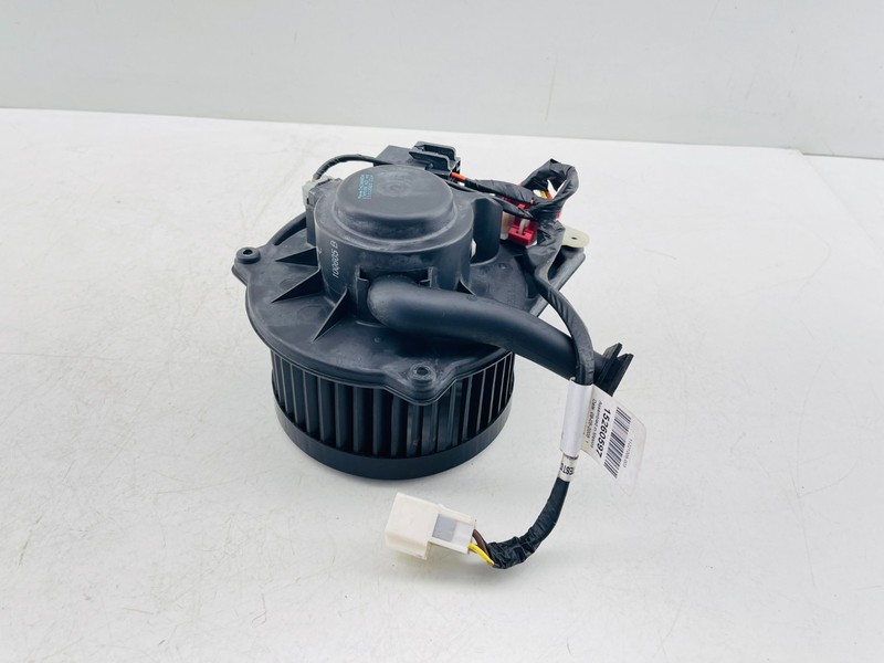 2006-2009 Pontiac Solstice Heater Blower Motor Assembly OEM 15260597