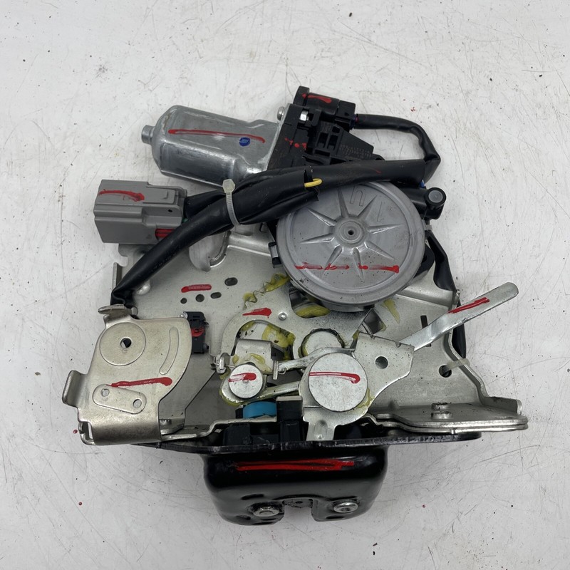 2011 - 2019 Jeep Grand Cherokee Tailgate Power Motor Actuator OEM Complete 3.6L