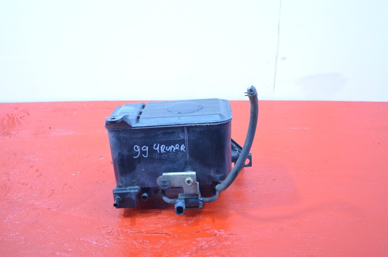 96-00 TOYOTA 4RUNNER 2.7L FUEL VAPOR CHARCOAL CANISTER OEM