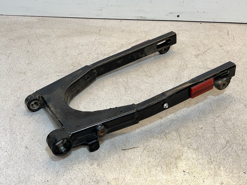 97 Harley Davidson XL 883 Sportster Rear Wheel Swing Arm Suspension Swingarm