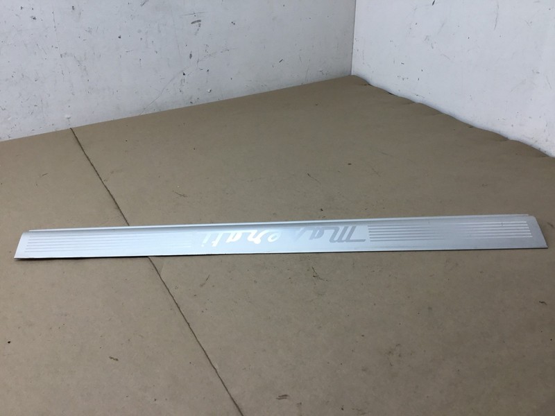 Maserati Coupe GT 2003 Front Right Door Sill Scuff Plate Cover Panel 02-06 ;:Y