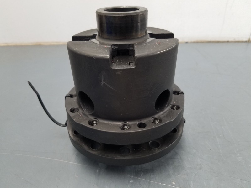 Lamborghini GallardoOEM Rear Differential Carrier #7683 B5