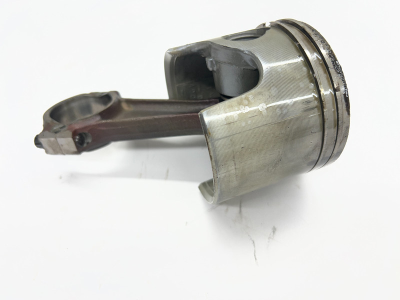 Johnson /Evinrude 50-70 Hp Piston Kit0394461, 0433945, 0435547