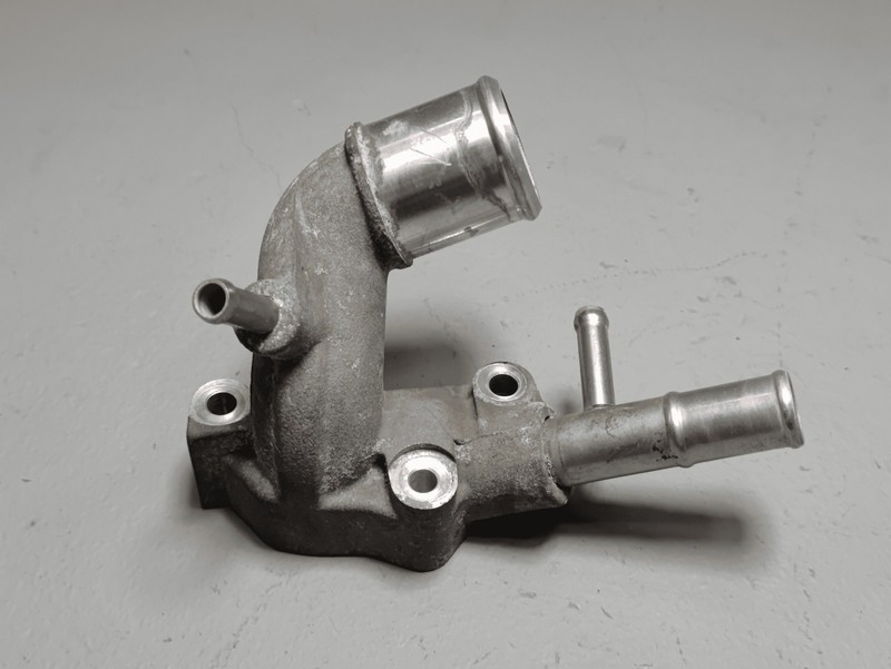 2019-2025 TOYOTA RAV4 HYBRID ENGINE MOTOR COOLANT WATER OUTLET FLANGE OEM