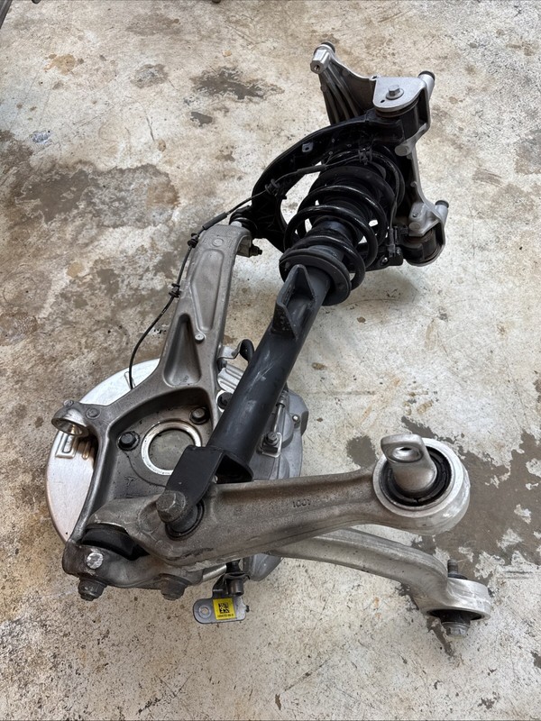 Tesla Model 3 RWD Passenger Right Front Suspension Knee knuckle 22134
