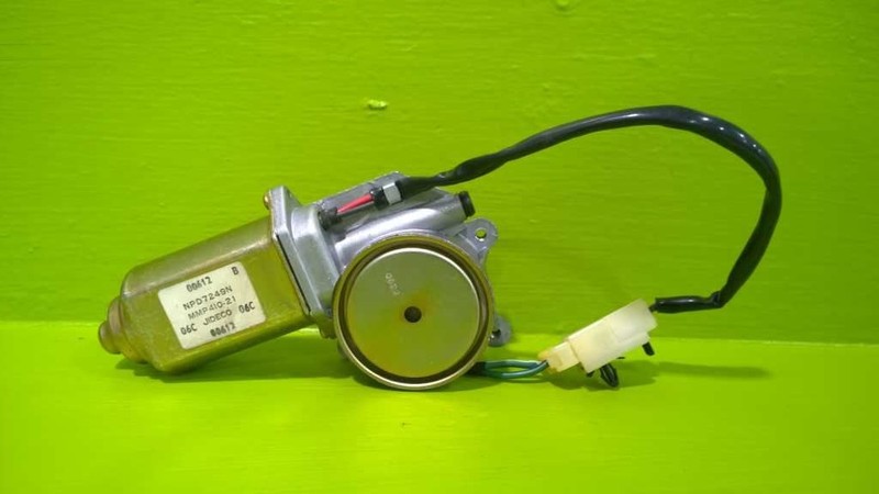 89-94 MAXIMA PASSENGER RIGHT FRONT AUTOMATIC SHOULDER SEAT BELT MOTOR2753-64