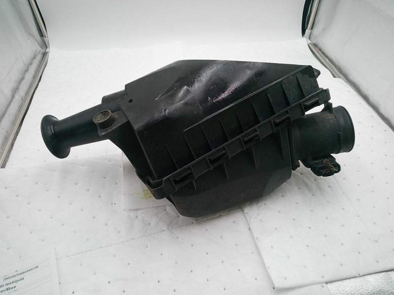2004 Mercury Grand Marquis Air Cleaner Assembly OEM 4.6L V8 Used Parts