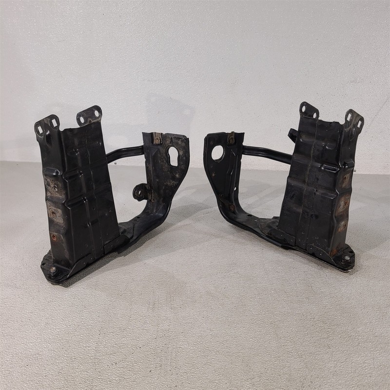 03-09 Mercedes CLK 500 AMG Front Bumper Reinforcement Bracket Set Lh Rh Aa7492