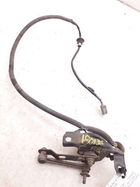 97 98 99 00 LEXUS LS400 PASSENGER RIGHT REAR LEVELING SENSOR 89407-50050