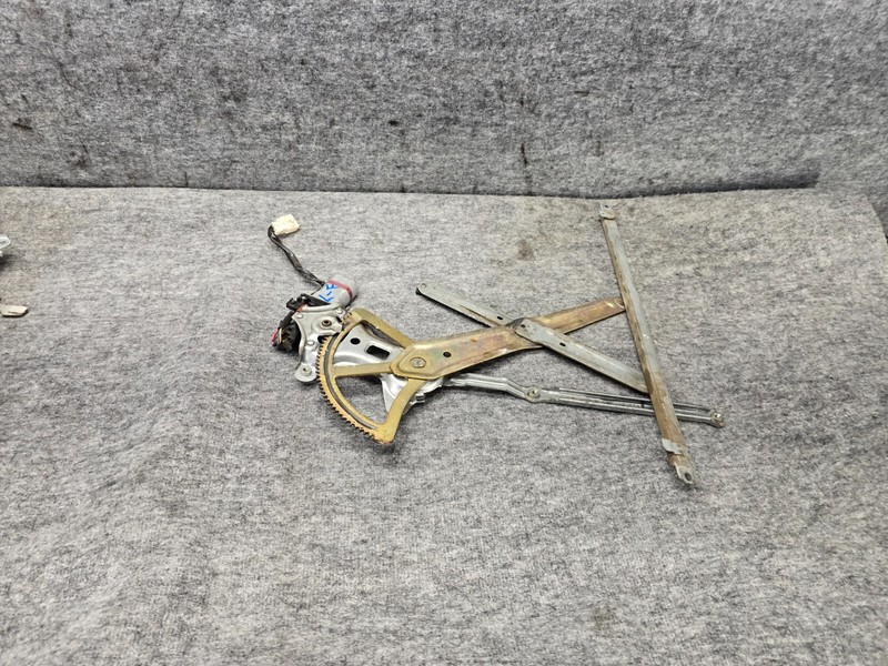 TOYOTA TUNDRA 2000-2006 OEM FRONT LEFT DOOR WINDOW REGULATOR WITH MOTOR ASSEMBLY