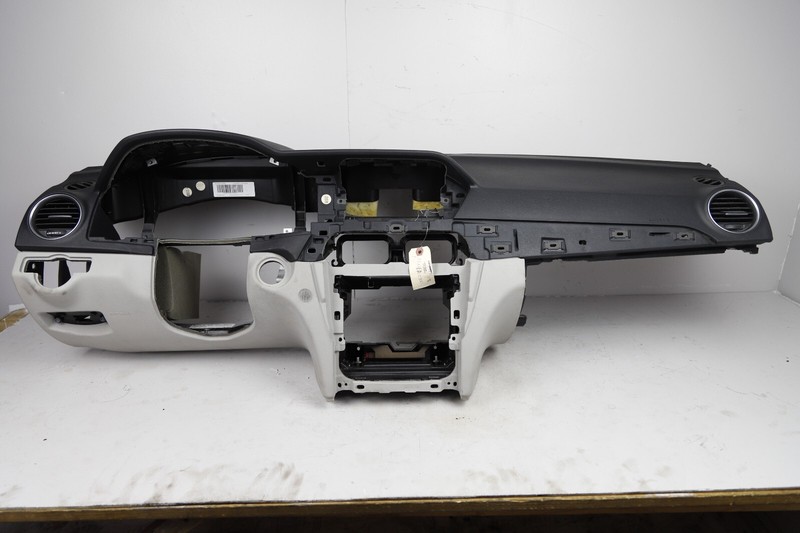 12-14 Mercedes W204 C300 Dash Dashboard Instrument Panel Assembly OEM