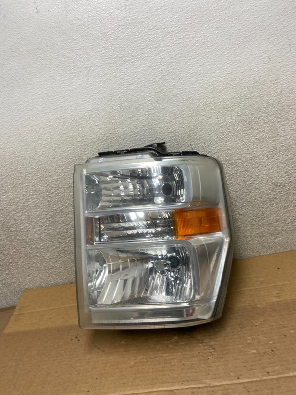 2008-2014 Ford Econoline E150 E250 E350 Left Driver LH Headlight OEM AB5123 DW