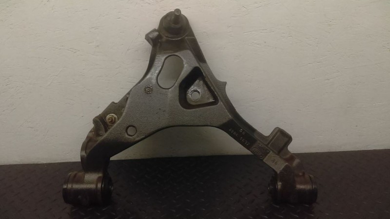 99-02 Ford Expedition 4x4 Front Right Passenger Lower Control Arm OEM XL3Z3078DB