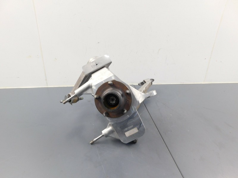 2017 15 16 18 McLaren 570GT4 570 GT4 Right Front Hub Control Arms Lock #0016 i7
