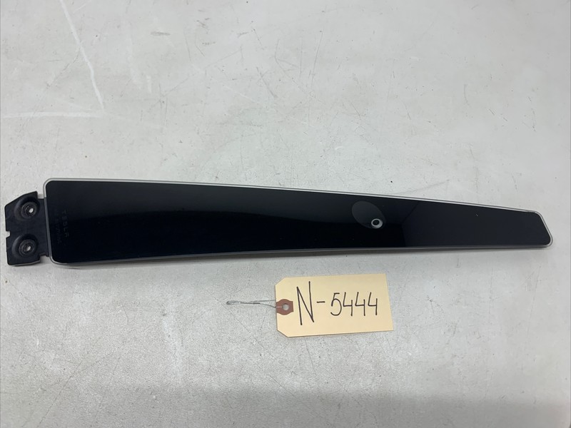 16-22 TESLA X Front LEFT SIDE Door Exterior B-Pillar Cover 1083901-00 5444 B20