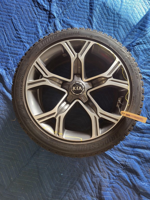 2020-2021 Kia Stinger GT2 Wheel Rim 225/45R18 18x8 5x4-1/2" 5 Y Spoke 48k OEM