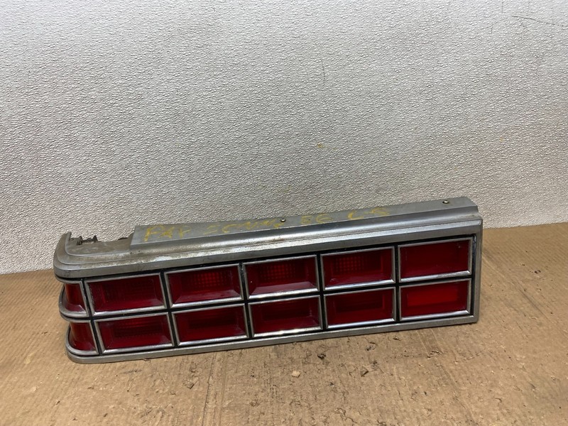 1980 to 1981 Pontiac Bonneville Left Driver LH Tail Light OEM AA8543 DG